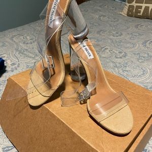 NEW Steve Madden Clearer Clear Ankle Strap Heels 👠 9.5